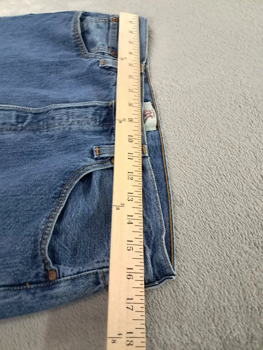 Levis 501 XX Jeans Men 33x33, Tag 34x34 Blue Denim Button Fly Relaxed Straight